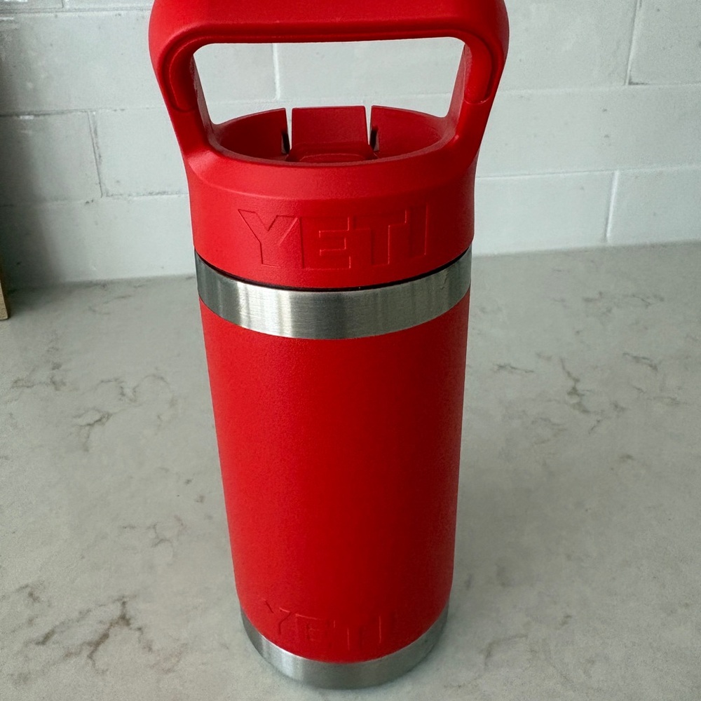Brand New Yeti Rambler Jr 12 oz Kids Bottle Canyon Red - Picture 3 of 15
